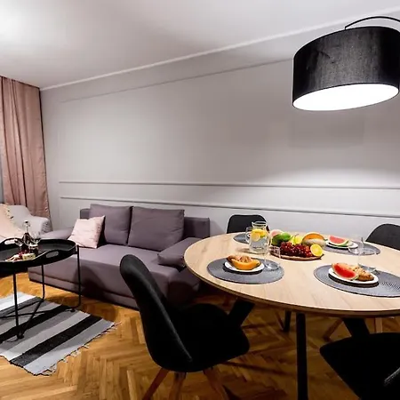 Elegant, Comfortable In The Heart Of Warsaw! Apartament *