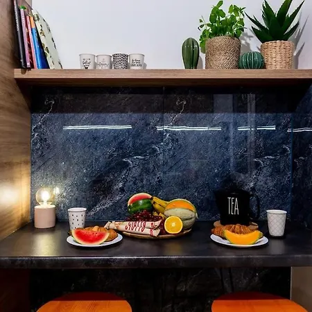 Elegant, Comfortable In The Heart Of Warsaw!