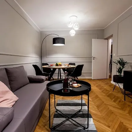 Apartmán Elegant, Comfortable In The Heart Of Warsaw! Varšava
