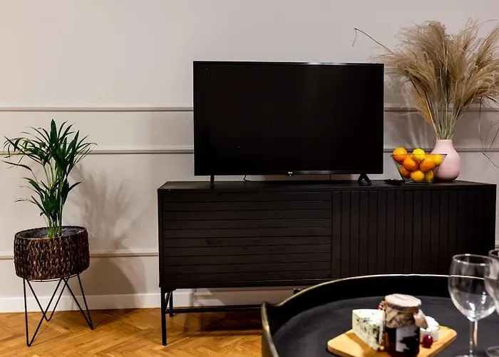 Appartement Elegant, Comfortable In The Heart Of Warsaw!